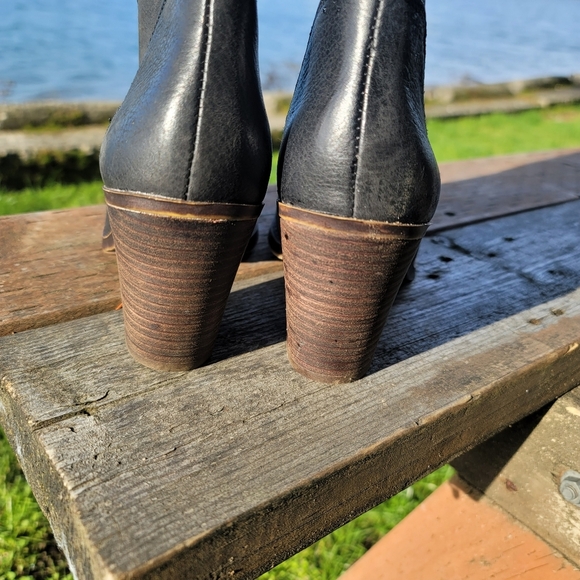 Lucky Brand, Embrleigh Midi Heeled Boot, Black, Size 7.5 - Picture 7 of 10